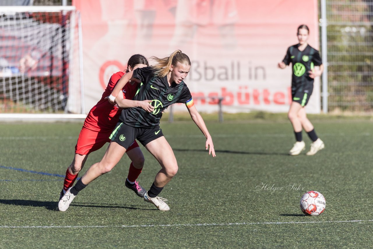 Bild 305 - wBJ Eimsbuettler TV - VfL Wolfsburg : Ergebnis: 1:3